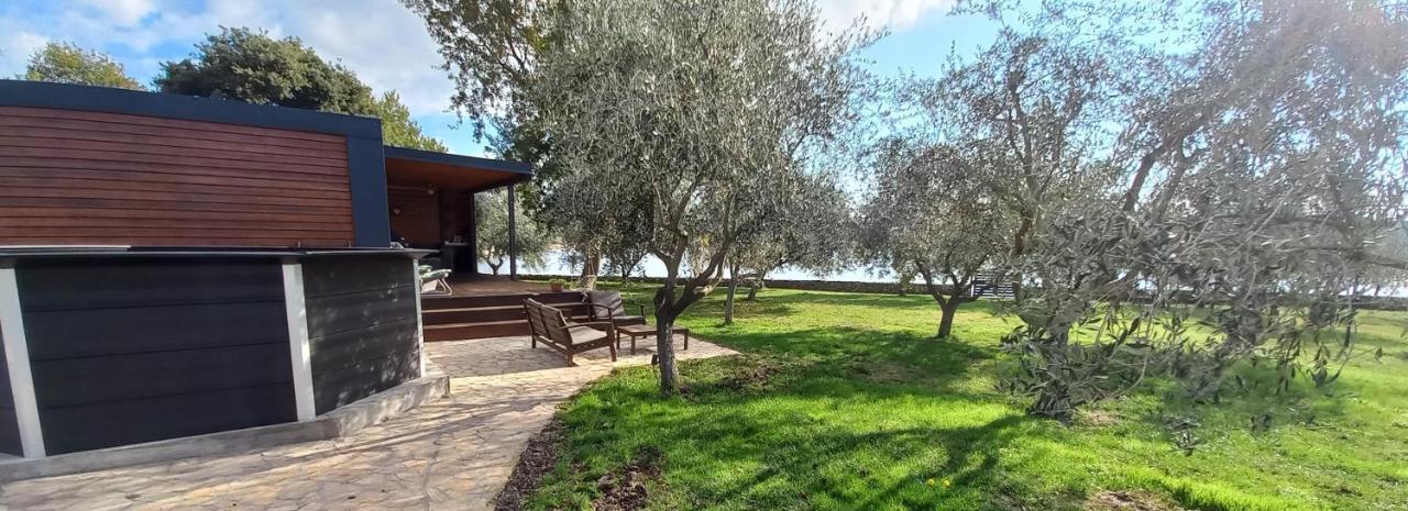 Beach House Ive: Coastal Retreat with Jacuzzi, Pool and Olive Grove Pomer Exterior photo
